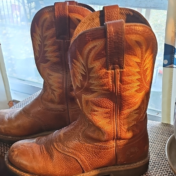 Justin Boots Brown Cowboy & Western Boots - Picture 2 of 9